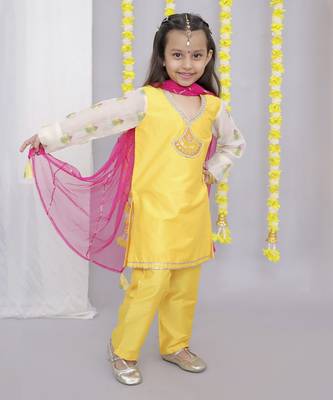 Mustard white chanderi emb kurta set 4