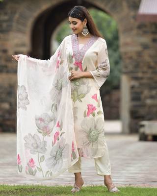 Women's Georgette Fabric Straight Kurta, Pant and Dupatta Set 1