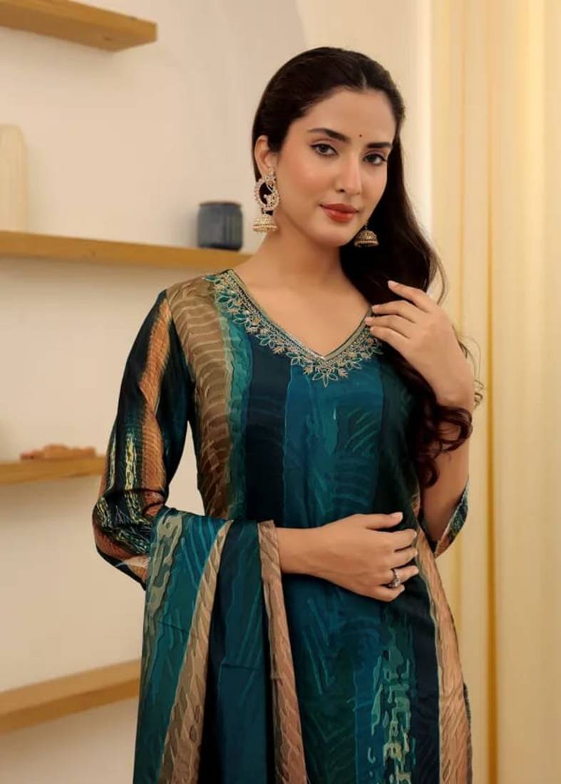 Women's Rayon Slub Fabric Straight Kurta, Pant and Dupatta Set