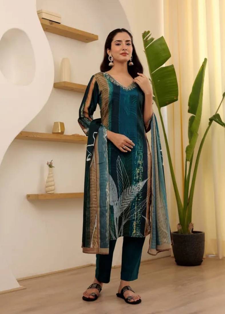 Women's Rayon Slub Fabric Straight Kurta, Pant and Dupatta Set
