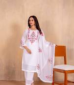 Women's Georgette Fabric Straight Kurta, Pant and Dupatta Set