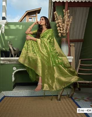 Light Green Zari Butti Woven Banarasi Soft Organza Saree 3