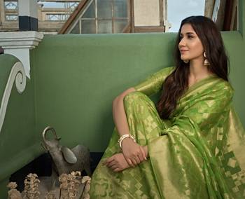 Light Green Zari Butti Woven Banarasi Soft Organza Saree 4