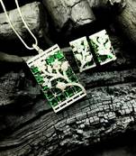 Silver plated square green ad pendant set with earrings