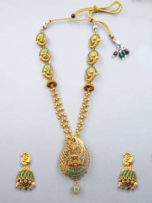 Gold matte finish multilayered ruby green laxmi pendant syle set 2