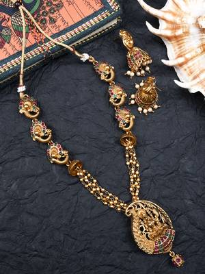 Gold matte finish multilayered ruby laxmi pendant syle set 1