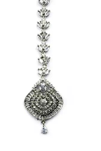 Stylish silver plated ad leaf mangtika for special occasions