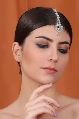 Stylish silver plated ad leaf mangtika for special occasions