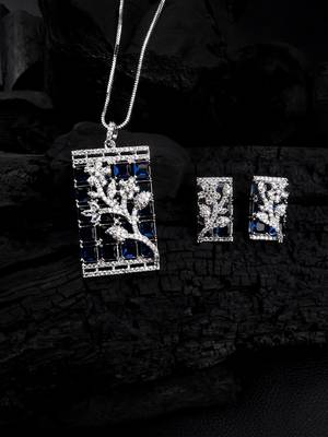 Silver plated square blue ad pendant set with earrings 1