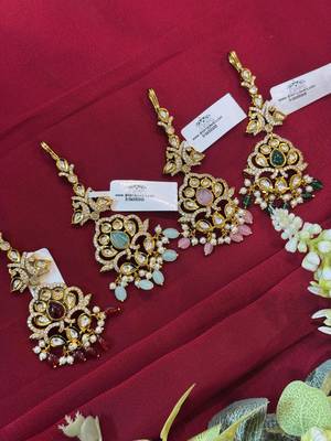 Indian tikka gold finish headpiece 1