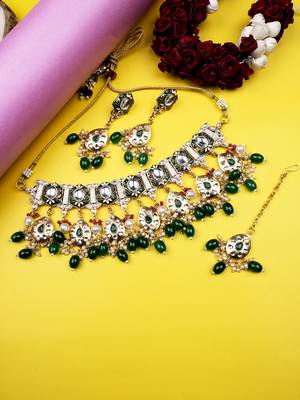 Gold plated green meenakari kundan necklace set 1
