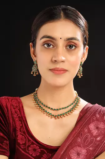 Gold plated green kemp double line necklace set