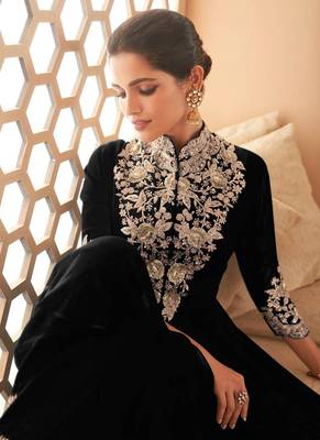 Black georgette embroidered anarkali suit 2