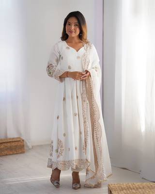 Designer wedding wear suit for women 1