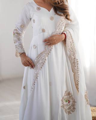 Designer wedding wear suit for women 3