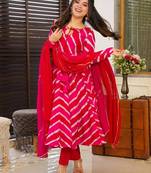 Women's Muslin Fabric Plated Kurta, Pant and Dupatta Set