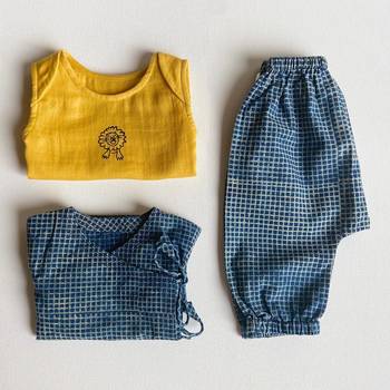 Organic zoo bag with jhabla, check angarakha & pants 2