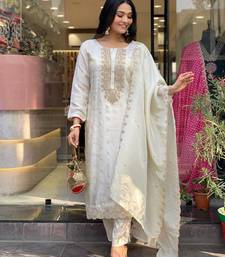 Women's Viscose Straight Kurta Pant and Dupatta Set
