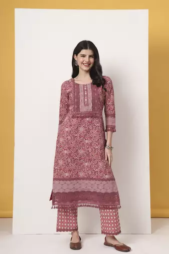 cotton pink kurta dupatta set with lace detailing