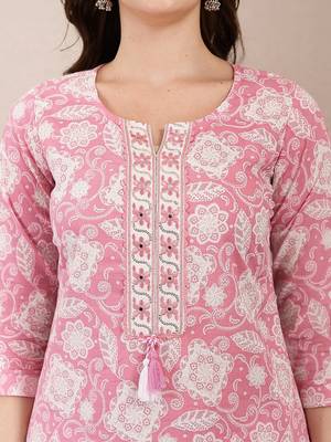 pink ethnic motifs print straight kurta trouser dupatta set 4