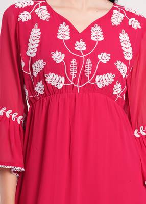 Women georgette fabric red color v-neck neck calf length 3/4 sleeve dress 5
