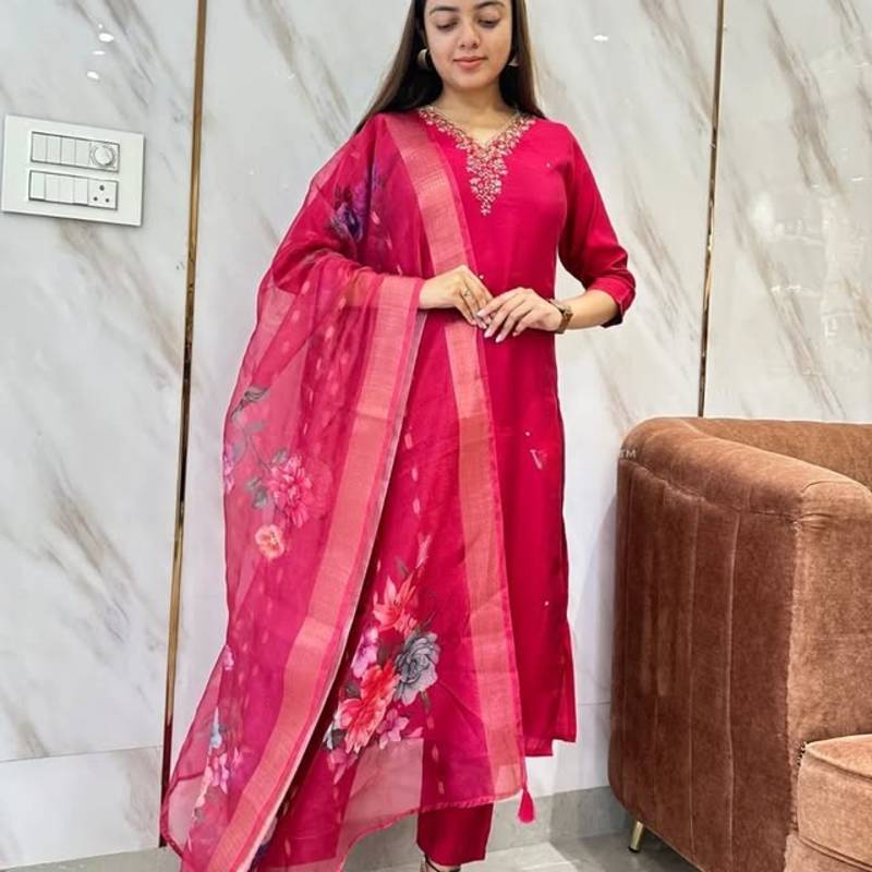 Beautiful Women's Viscose Chanderi Fabric Straight Kurta, Pant and Dupatta Set