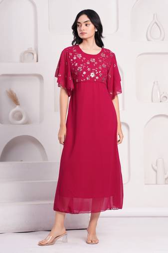Women georgette fabric ranipink color round neck calf length half sleeve dress