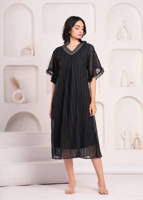 Women georgette fabric black color v neck calf length half sleeve dress 4