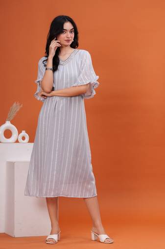 Women georgette fabric lightgrey color v neck calf length half sleeve dress