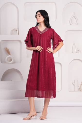 Women georgette fabric maroon color v neck calf length half sleeve dress
