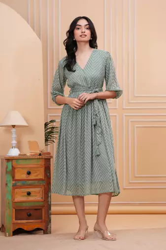Women georgette fabric lightgreen color v neck calf length half sleeve dress