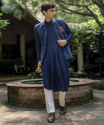 Blue embroidered velvet kurta jacket set 2
