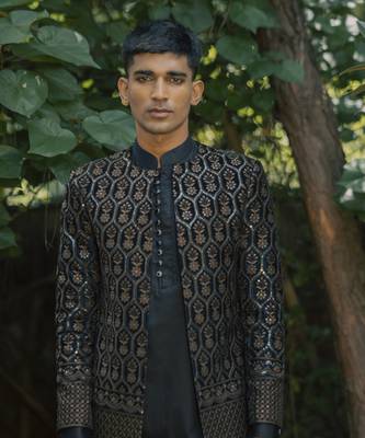 Black embroidered velvet kurta jacket set 2
