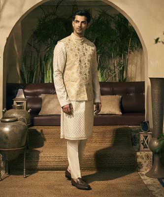 Beige print chanderi kurta jacket set 2