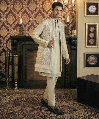 Green aari embroidery work cotton silk kurta jacket set 4