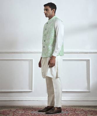 Green hand woven cotton kurta jacket set 5