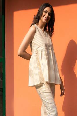 Yellow premium cotton notched neck coord set 4