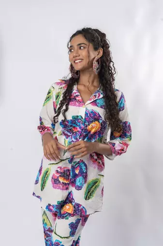 White printed cotton half-buttoned co-ord set