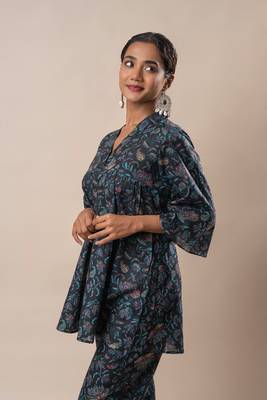 Black printed cotton flared co-ord set 4