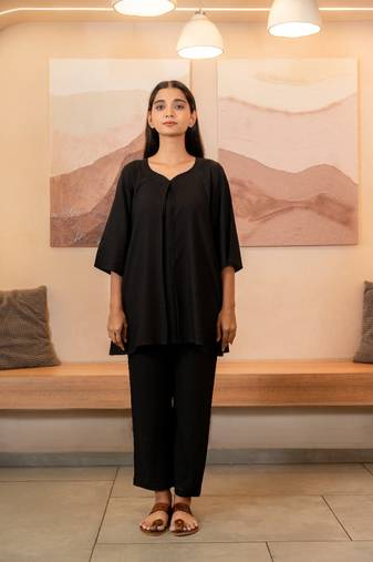 Black box pleated co-ord set