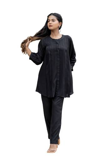 Black pleated band collar co-ord set