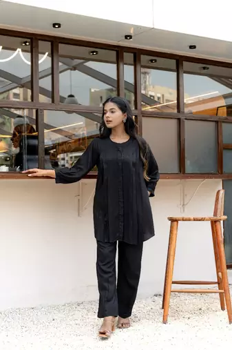 Black pleated band collar co-ord set