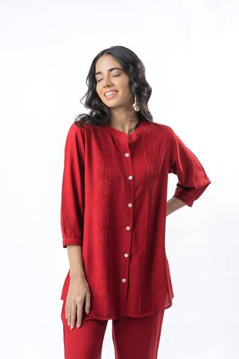 Maroon pleated band collar co-ord set