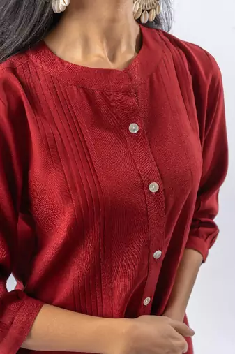 Maroon pleated band collar co-ord set
