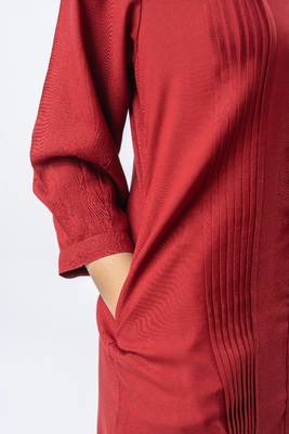 Maroon pleated band collar co-ord set 4