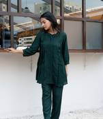 Green sweetheart neck with flared sleeve co-ord set