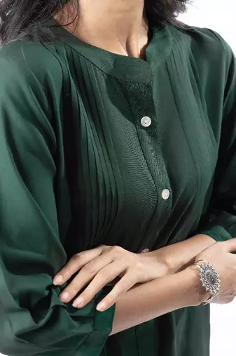 Green pleated band collar co-ord set
