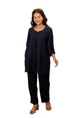 Navy blue sweetheart neck with flared sleeve co-ord set 2