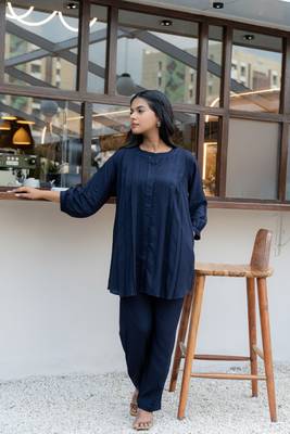 Navy blue front pleated flared co-ord set 3