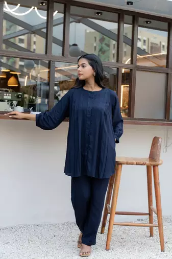 Navy blue front pleated flared co-ord set
